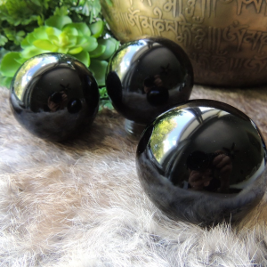 Sphère en obsidienne noire – Protection contre les énergies négatives 