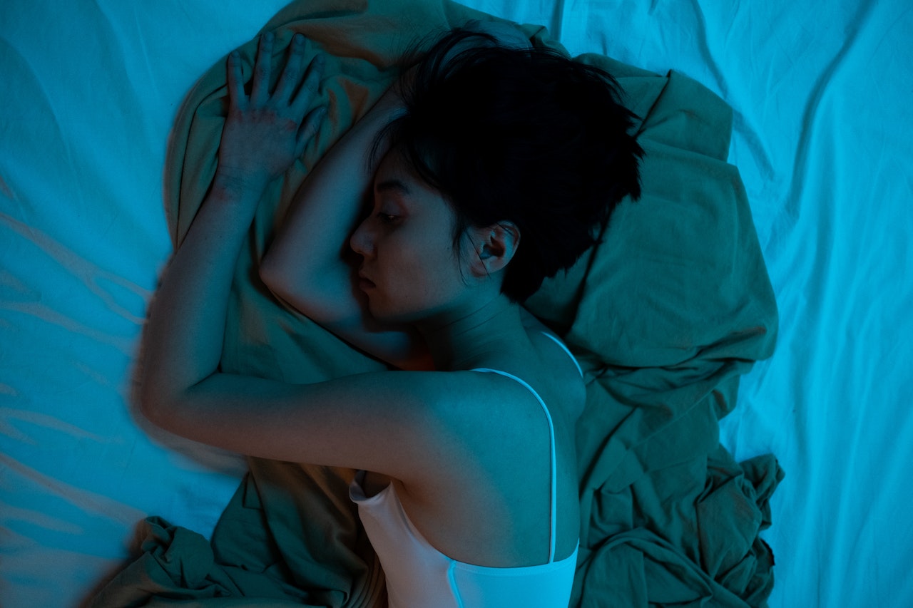 La paralysie du sommeil, c'est quoi ? La signification spirituelle!